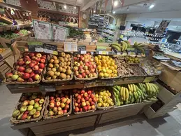 biocoop-grandeur-nature-toulouse-rangueil-etals-fruits-legumes-3-jpg.webp